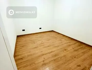 3-комнатная квартира, этаж 7 из 13, 55 м², миниатюра 4