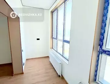 3-комнатная квартира, этаж 7 из 13, 55 м², миниатюра 6