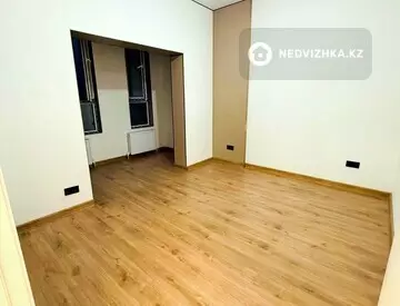 3-комнатная квартира, этаж 7 из 13, 55 м², миниатюра 9