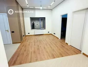 3-комнатная квартира, этаж 7 из 13, 55 м², миниатюра 10