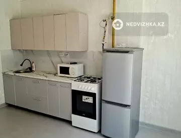 2-комнатная квартира, этаж 2 из 10, 51 м², миниатюра 9