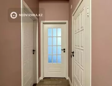 2-комнатная квартира, этаж 1 из 6, 71 м², миниатюра 7