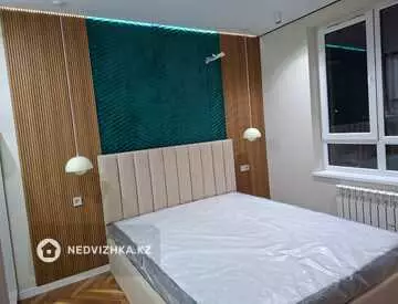 2-комнатная квартира, этаж 3 из 17, 56 м², миниатюра 1