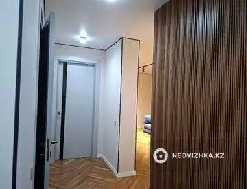2-комнатная квартира, этаж 3 из 17, 56 м², миниатюра 7
