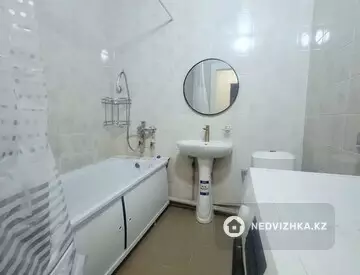 2-комнатная квартира, этаж 2 из 10, 51 м², миниатюра 12