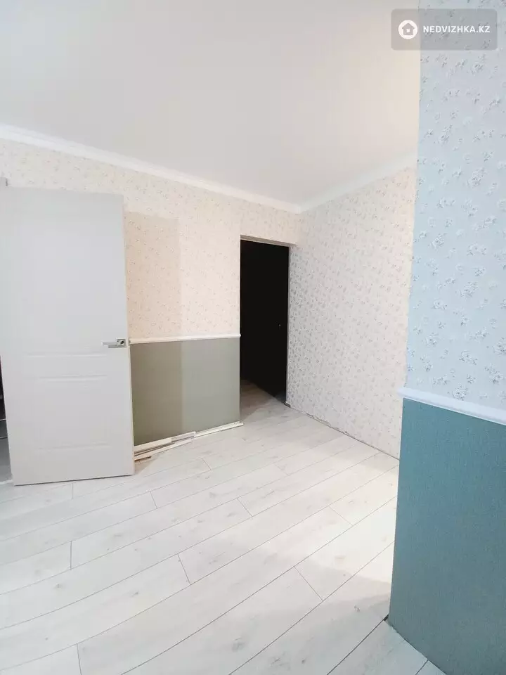 2-бөлмелі пәтер, қабат 3 барлық қабат саны 3, 40 м²