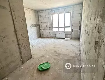 2-комнатная квартира, этаж 2 из 9, 70 м², миниатюра 1