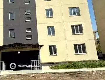1-комнатная квартира, этаж 1 из 5, 39 м², миниатюра 10