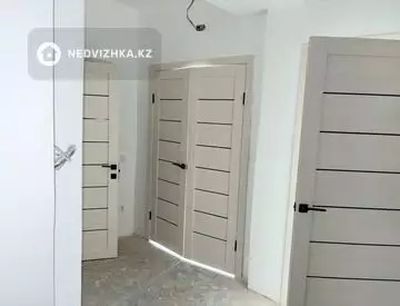 1-комнатная квартира, этаж 1 из 5, 39 м², миниатюра 4
