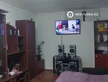 2-комнатная квартира, этаж 2 из 5, 43 м², миниатюра 10