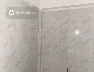 1-комнатная квартира, этаж 1 из 5, 39 м², миниатюра 5