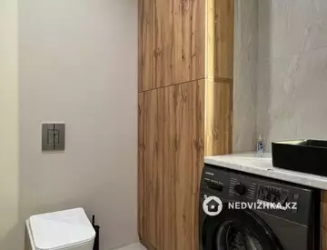 2-комнатная квартира, этаж 9 из 13, 46 м², миниатюра 7