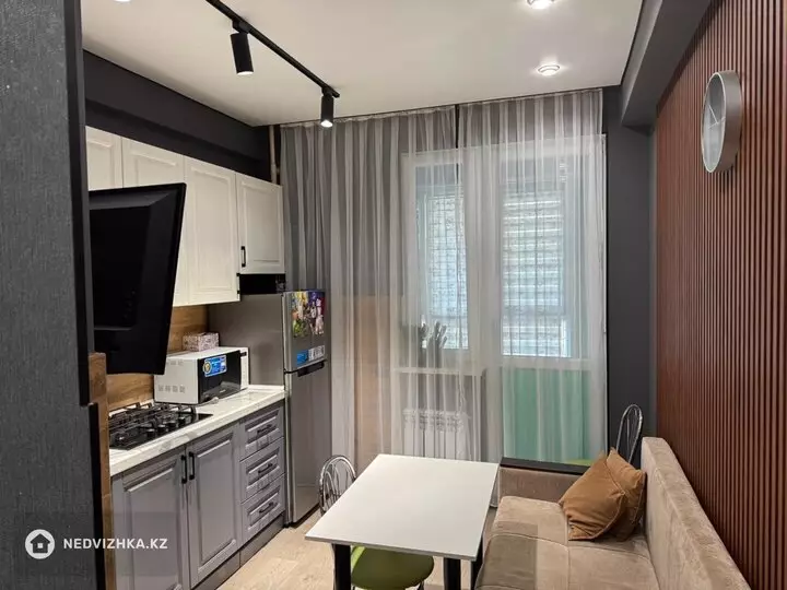 1-комнатная квартира, этаж 1 из 6, 38 м², 2-фотосурет