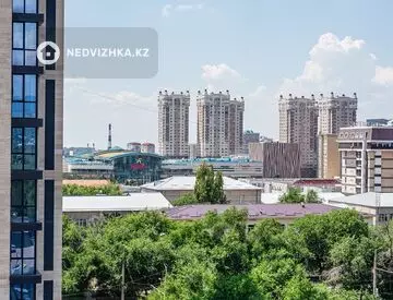 2-комнатная квартира, этаж 6 из 20, 76 м², миниатюра 5