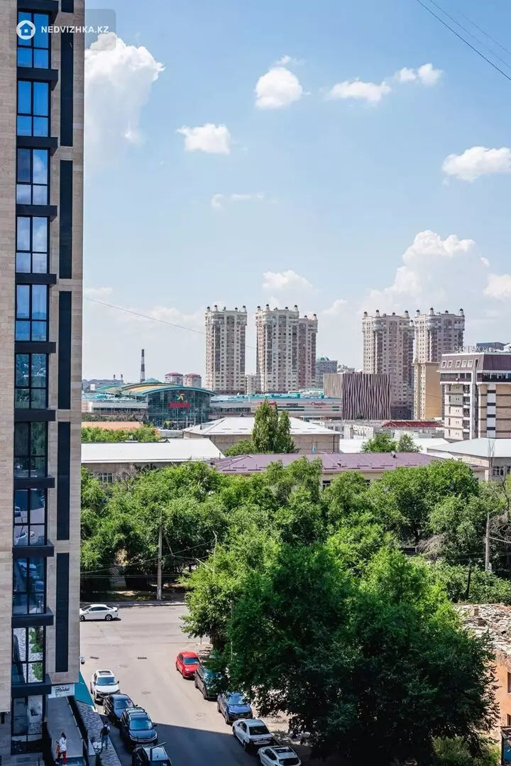 2-комнатная квартира, этаж 6 из 20, 76 м², фотография 5