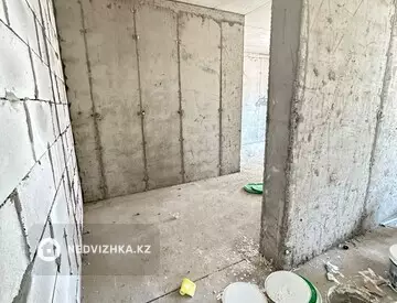 2-комнатная квартира, этаж 2 из 9, 70 м², миниатюра 2
