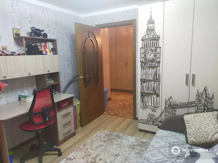 2-комнатная квартира, этаж 2 из 5, 50 м², фотография 5