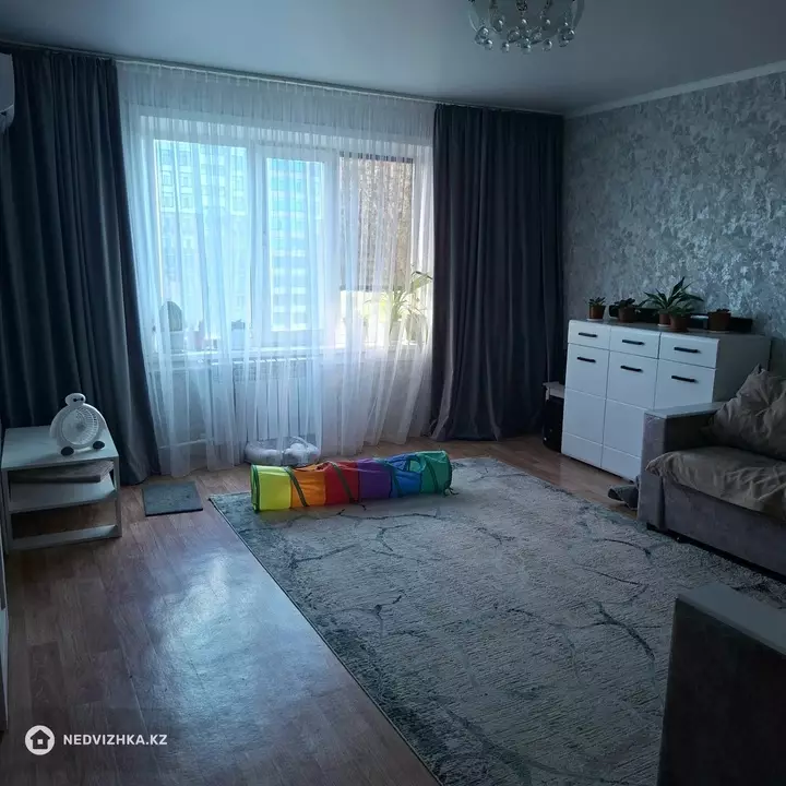 2-комнатная квартира, этаж 9 из 9, 37 м²