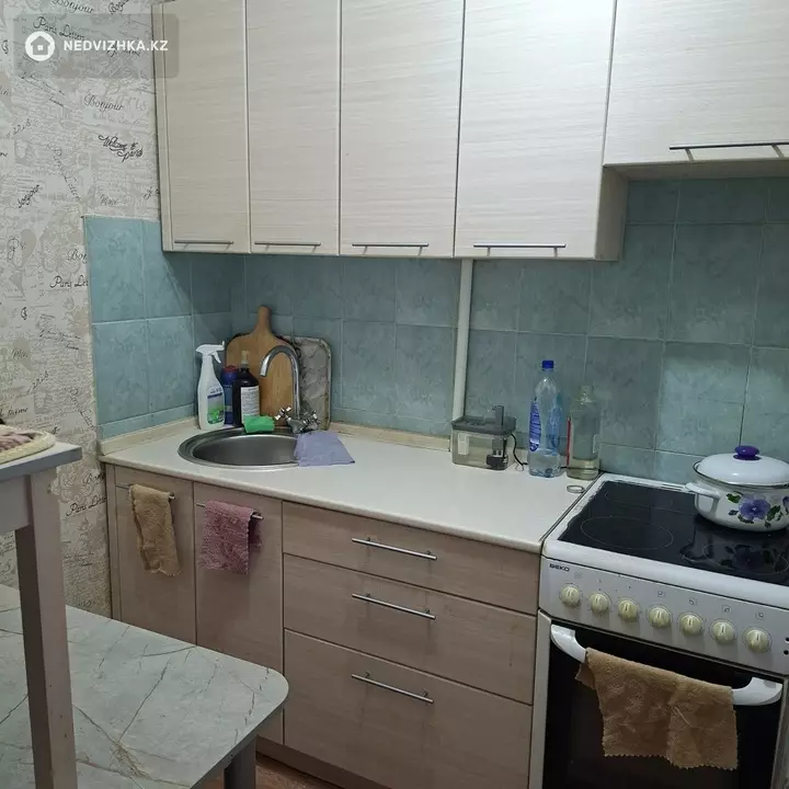 2-комнатная квартира, этаж 9 из 9, 37 м², фотография 2