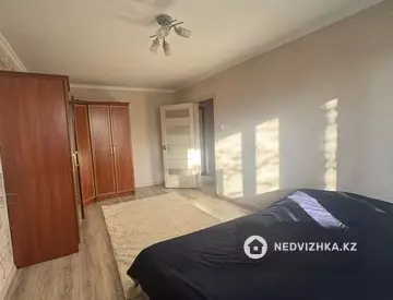 1-комнатная квартира, этаж 3 из 5, 35 м², миниатюра 1