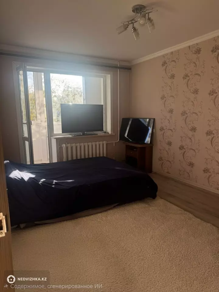 1-комнатная квартира, этаж 3 из 5, 35 м², фотография 2