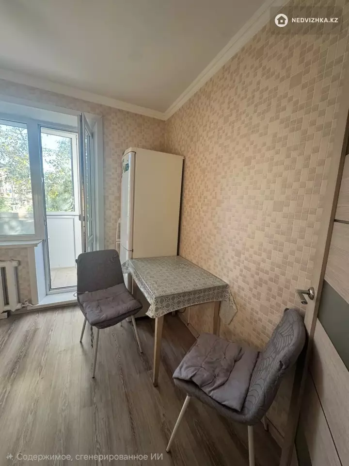 1-комнатная квартира, этаж 3 из 5, 35 м², фотография 4