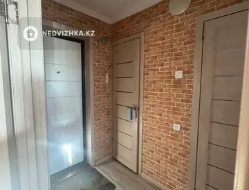 1-комнатная квартира, этаж 3 из 5, 35 м², миниатюра 6