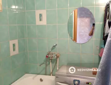 2-комнатная квартира, этаж 3 из 5, 44 м²