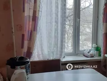 2-комнатная квартира, этаж 3 из 5, 44 м², миниатюра 8