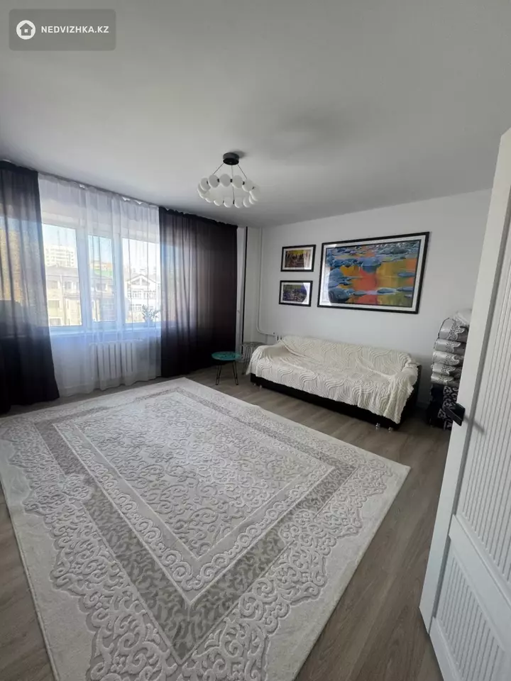 2-комнатная квартира, этаж 5 из 9, 86 м², фотография 3