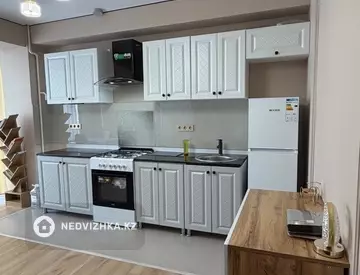 2-комнатная квартира, этаж 3 из 5, 53 м²