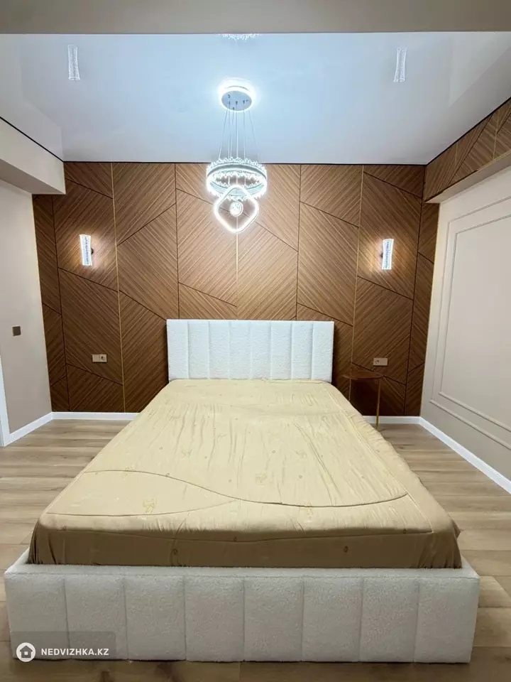 2-комнатная квартира, этаж 3 из 5, 53 м², фотография 4
