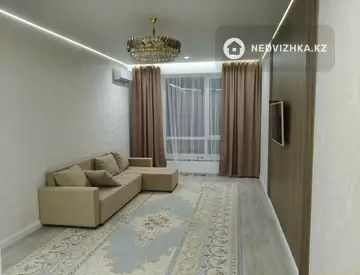 3-комнатная квартира, этаж 6 из 9, 92 м², миниатюра 1