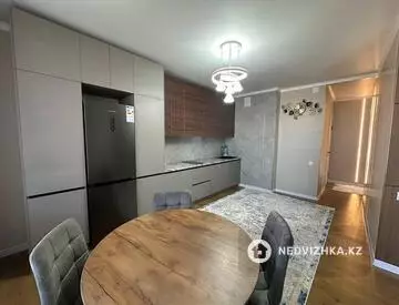 3-комнатная квартира, этаж 8 из 18, 52 м², миниатюра 8
