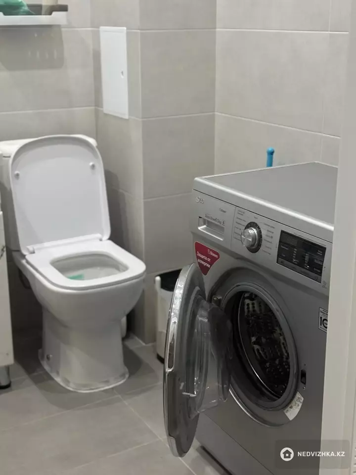 2-комнатная квартира, этаж 4 из 12, 42 м², фотография 3