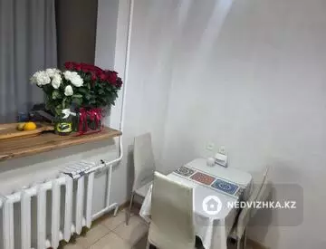 2-комнатная квартира, этаж 9 из 9, 53 м², миниатюра 4