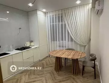 4-комнатная квартира, этаж 4 из 5, 118 м², миниатюра 11