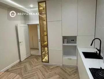 4-комнатная квартира, этаж 4 из 5, 118 м², миниатюра 12