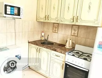1-комнатная квартира, этаж 3 из 5, 31 м², Посуточно
