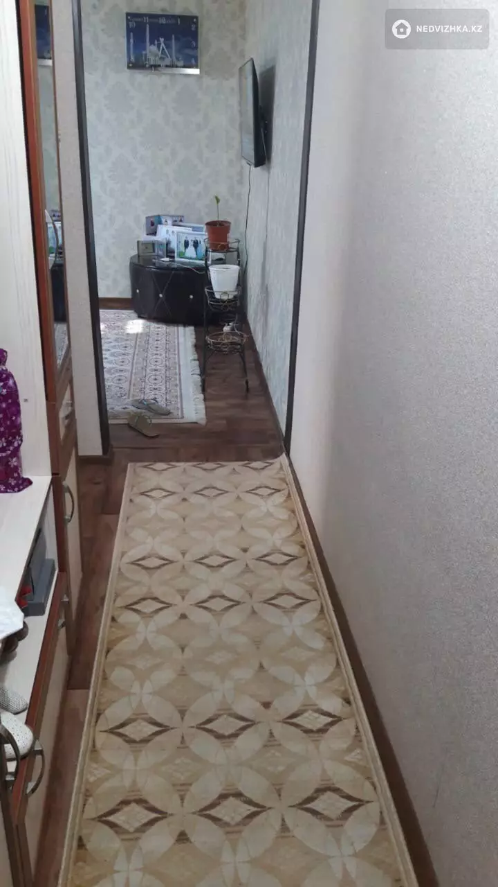 3-комнатная квартира, этаж 2 из 5, 65 м², фотография 2