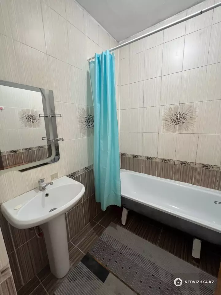 3-комнатная квартира, этаж 4 из 4, 82 м², На длительный срок, фотография 3