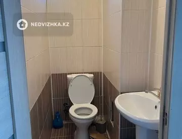 3-комнатная квартира, этаж 4 из 4, 82 м², На длительный срок