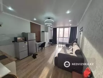 1-комнатная квартира, этаж 6 из 9, 29 м², миниатюра 2