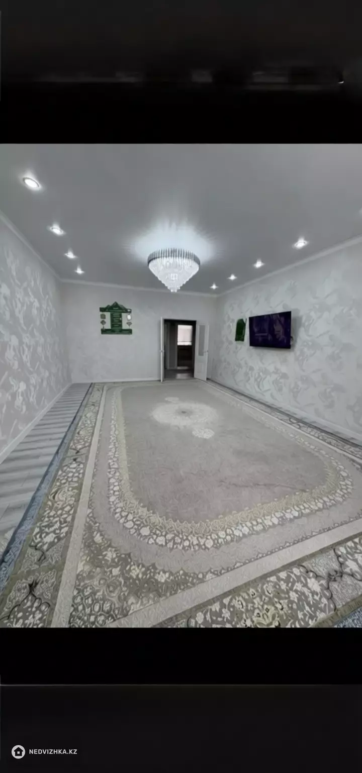 3-комнатная квартира, этаж 2 из 8, 91 м²