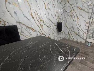 1-комнатная квартира, этаж 2 из 3, 16 м², На длительный срок, миниатюра 1