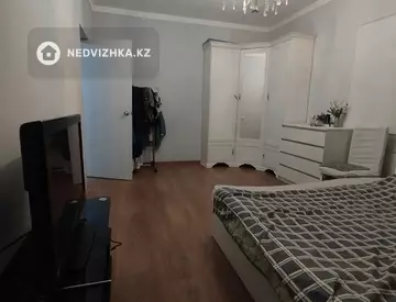 1-комнатная квартира, этаж 2 из 9, 39 м², миниатюра 2