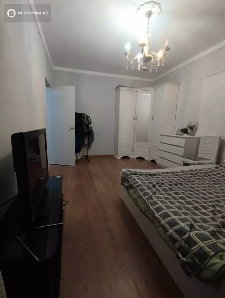1-комнатная квартира, этаж 2 из 9, 39 м², фотография 2