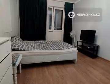 1-комнатная квартира, этаж 2 из 9, 39 м², миниатюра 3