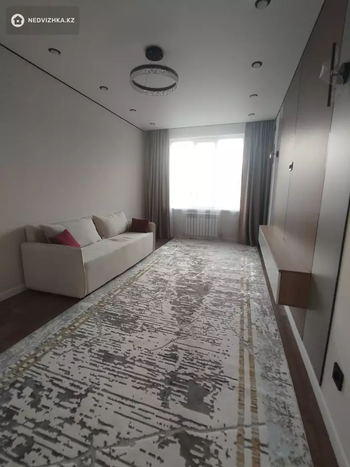 1-комнатная квартира, этаж 3 из 9, 36 м², На длительный срок