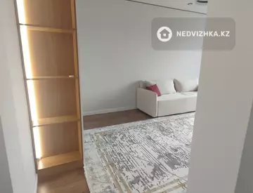 1-комнатная квартира, этаж 3 из 9, 36 м², На длительный срок, миниатюра 5